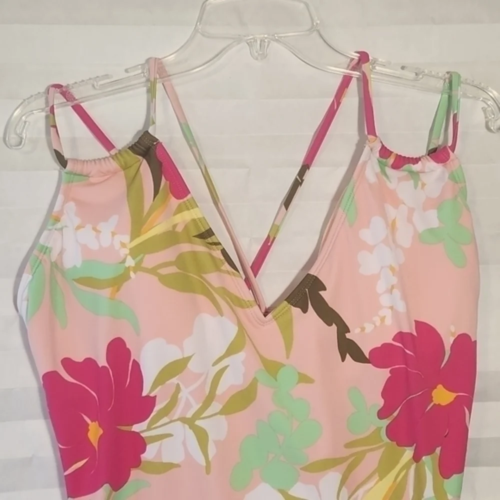 BEACH BETTY MIRACLE Brand Floral‎ Pink SWIMSUIT NWT XL Coastal Beach Vacation